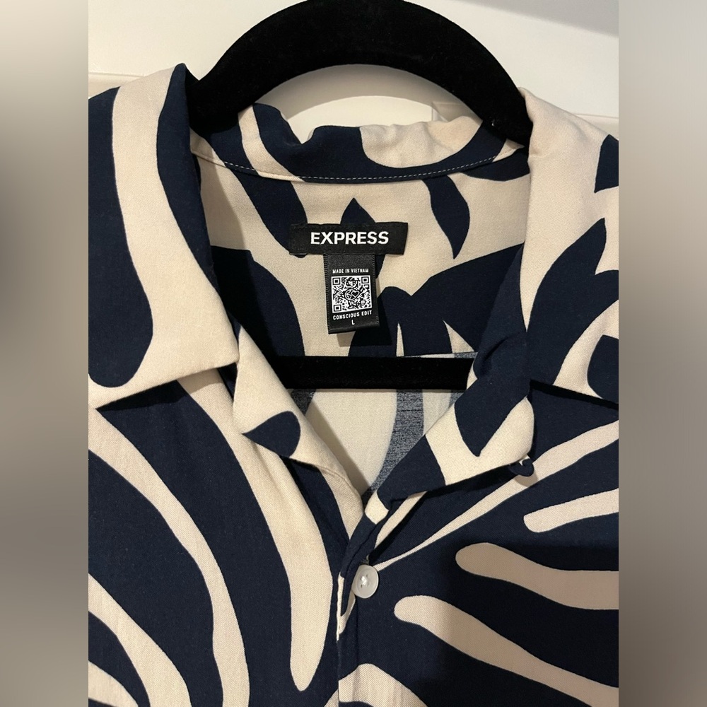 Express Men’s Large Buttondown